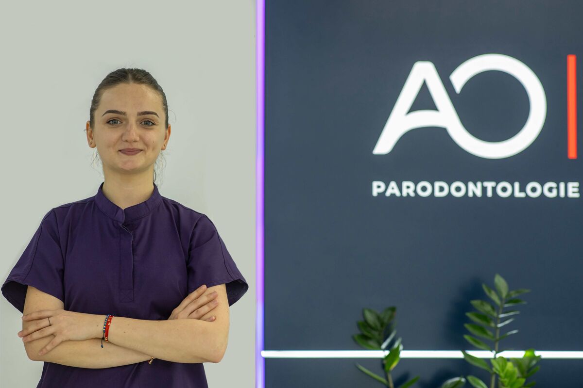 Asistent Elena Moldovanu